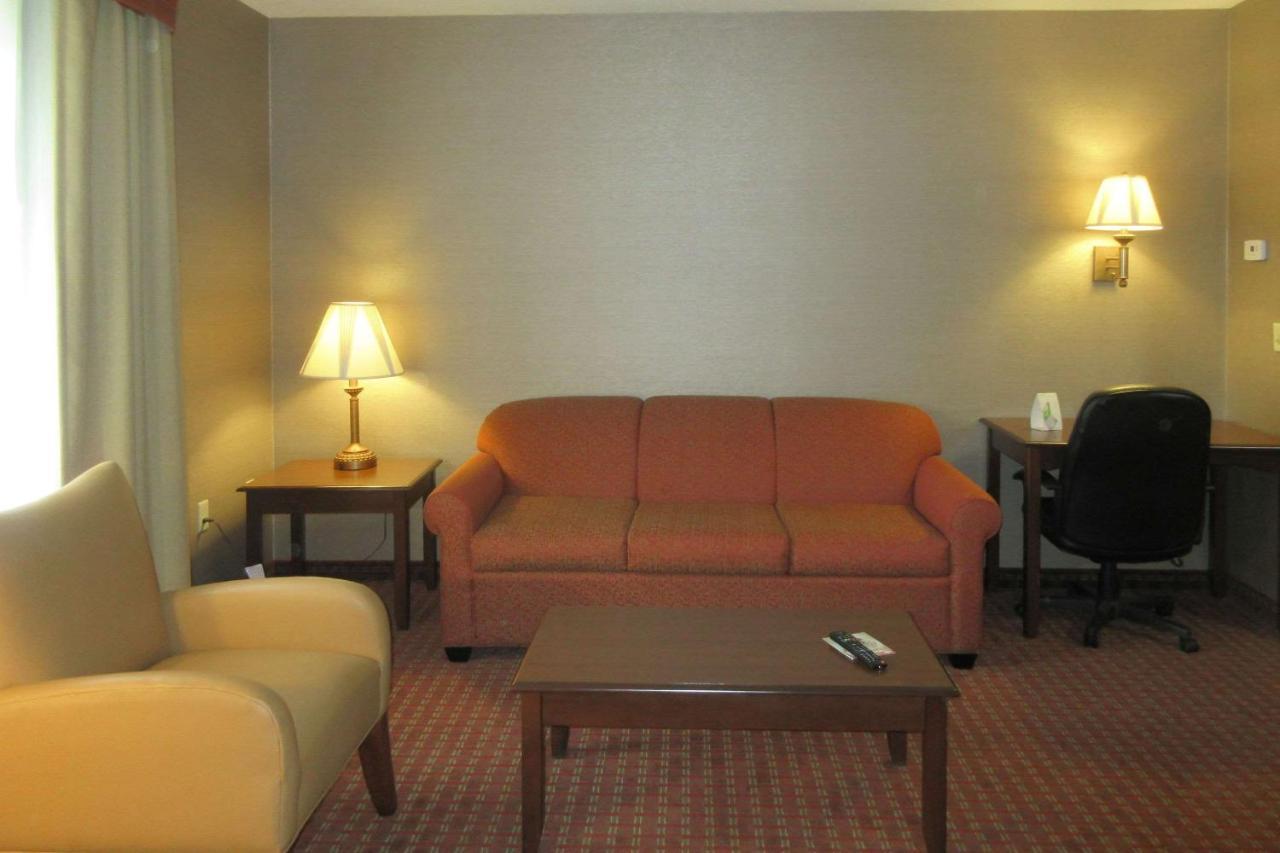 Quality Inn & Suites Owego Exterior foto