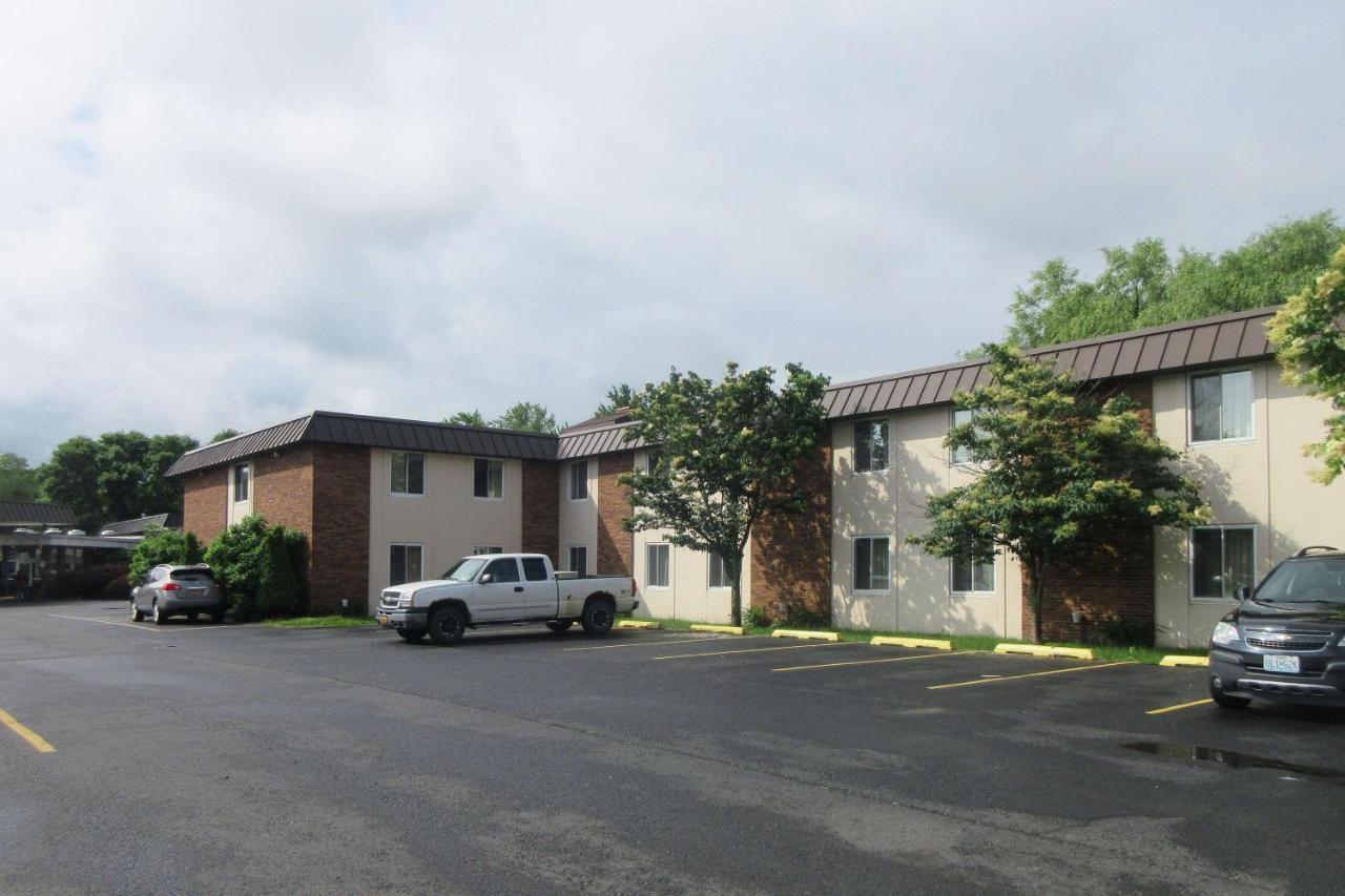 Quality Inn & Suites Owego Exterior foto